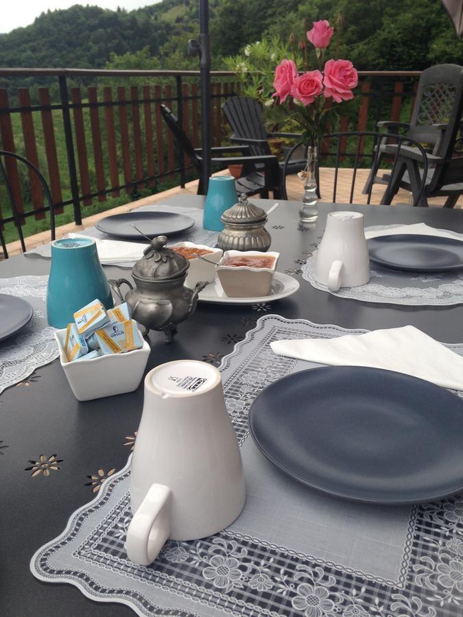 A Casa Di Gianni E Mari Acomodação com café da manhã Vestone Exterior foto